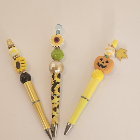 Hand Crafted Halloween Pens Fall & Floral Beaded Set of 3 Ballpoint Black Ink 6" - Picture 10 of 17